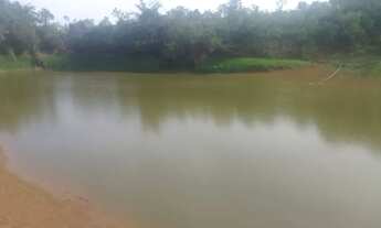 Imagem 2: Sítio com casa grande lagoa entre Paraopeba e Cordisburgo