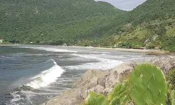 Imagem 3: Apto 4 - Plaja de Armação com 2 habitaciones e Vista para el Mar Tiene Pileta