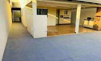 Imagem 7: Casa Nova com 3 Quartos, Suíte e Amplo Quintal