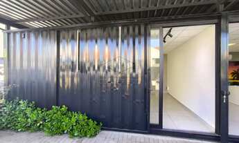 Imagem: LOJA CONTAINER COM ACABAMENTO DIFERENCIADO