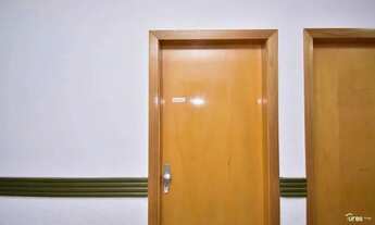 Imagem 2: Sala Comercial] Galpão / depósito com 1 vaga na garagem