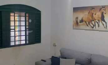 Imagem 3: CASA SETOR UNIÃO FRENTE PRAÇA 3 QUARTOS SENDO 1 SUÍTE PARTE ALTA DO SETOR OPORTUNIDADE