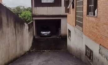 Imagem: Casa com vagas no subsolo, 12x35m, 2 quartos