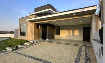 Imagem 4: Casa térrea para venda possui 202 metros quadrados com 3 quartos