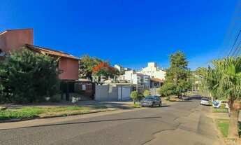 Imagem 4: Casa em Avenida General Barreto Viana - Chácara das Pedras - Porto Alegre/RS