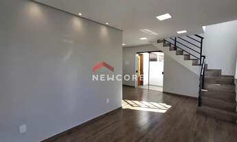 Imagem 6: Sobrado em Rua Bromelias - Itacolomi - Balneário Piçarras/SC