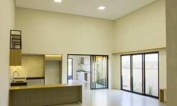 Imagem 4: Exclusividade em Piratininga: Casa com 3 Suítes e Piscina Natural com Praia Privativa