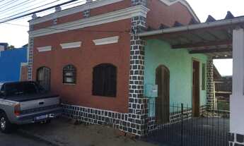 Imagem: Casas e Quartos VASSOURAS