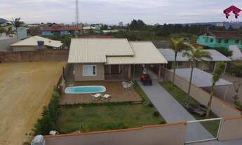 Imagem 2: Casa para Venda em Palhoça, Praia do Meio, 4 dormitórios, 2 banheiros, 4 vagas