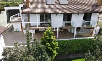 Imagem 3: Casa à Venda com Preço de Oportunidade na Região do Atalaia - Campos do Jordão/SP