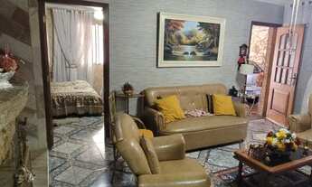 Imagem 2: Térrea para venda possui 220 metros quadrados com 3 quartos em Vila Margarida - São Paulo