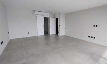 Imagem 6: Casa de Alto Padrão, 1ª locação, Condomínio Alphaville, para venda com 667M2 quadrados com