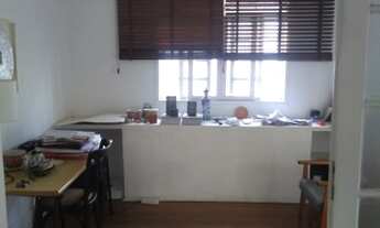 Imagem 3: Lindo Sobrado à poucos metros do Metrô e junto ao Parque da Aclimação