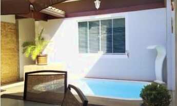 Imagem 2: Casa para venda possui 130 metros quadrados com 3 quartos em Alphaville - Campos dos Goyta