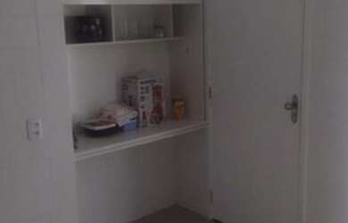 Imagem 7: Apartamento em prédio familiar em Olaria