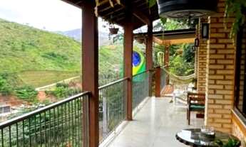 Imagem 6: Belíssima casa em meio a natureza com ampla área externa