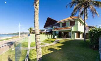 Imagem: CASA BOMBINHAS - R$ 3.900.000,00