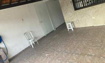 Imagem 3: Casa para venda tem 82 metros quadrados com 2 quartos em Maracanã - Praia Grande - SP