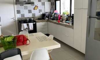 Imagem 4: Apto no Umarizal, fino acabamento, andar alto, nascente com 3 suítes e 2 vagas de garagem