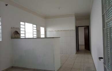 Imagem 4: ALUGA-SE CASA NO JD. TROPICAL