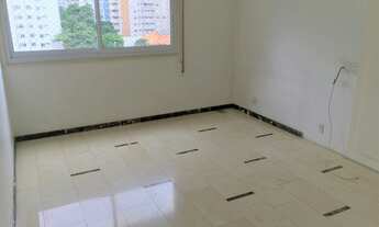 Imagem 6: Apto 190 m/2 de 3 dorm, 1 suíte, 2 vagas a VENDA no Jd. Paulista, Edif. Deauvilli São Pau