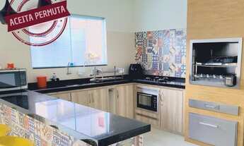 Imagem: Sobrado com piscina no Condomínio Real