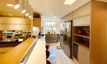 Imagem 4: Apartamento ampliatto, alto padrão, agua verde, mobiliado, ensolarado, 3 suítes, 180 m² pr