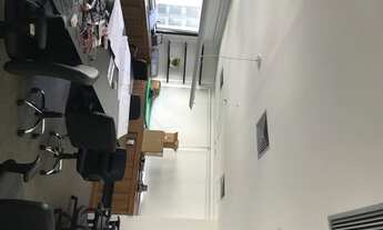 Imagem: ALUGO ou VENDO 03 SALAS AMPLAS 200 m²