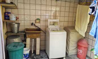 Imagem 3: OPORTUNIDADE sobrado de vila com portão automático na Mooca