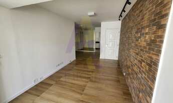 Imagem 3: Apartamento em muito bom estado. Com 2 vagas de garagem e varanda no Jd. América