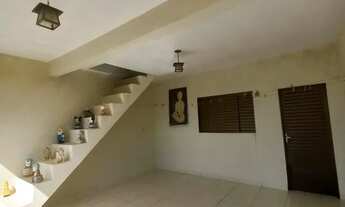 Imagem 2: Sobrado com area de churrasco em cima