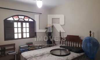 Imagem 7: Apartamento térreo com 2 quartos à poucos metros da lagoa, ótima localização *SM-08AP