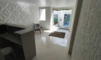 Imagem 3: Apartamento Riviera c/ 2qts, sendo 1suíte, 2brs, 1vg, amrs, vrnd, blindex, área extn