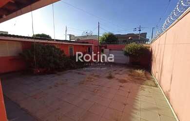 Imagem 2: Casa para alugar, 14 quartos, 4 vagas, Santa Mônica - Uberlândia/MG - R$ 3.800,00