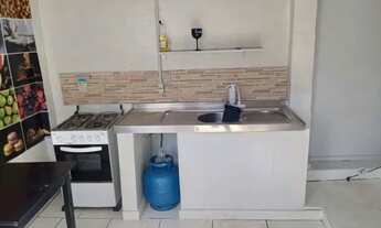 Imagem: Quarto e sala metrô Santa Cruz 1300 reais