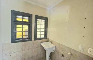 Imagem 7: Casa residencial para alugar no bairro Santana em Porto Alegre