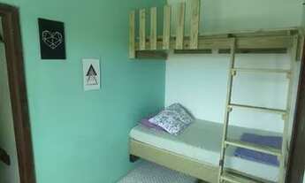 Imagem: Quarto a 50m da praia do Campeche