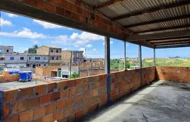 Imagem 5: Prédio 3 andares , 9 quartos, 4 suítes, com varanda, Vila Verde, São Cristovão