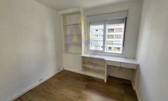 Imagem 6: Apartamento em muito bom estado. Com 2 vagas de garagem e varanda no Jd. América