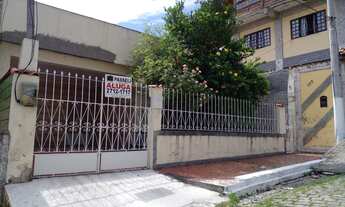 Imagem 2: Ótimo Local ! Casa com 3 dormitórios