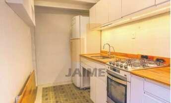 Imagem 4: Studio com mezanino, home office e quintal