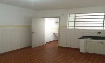 Imagem: Apto - 2 Dormitório, Sala, Cozinha, Wc