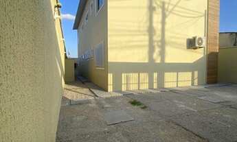 Imagem 2: Apartamento para venda possui 55 metros quadrados com 2 quartos em Barrocão - Itaitinga