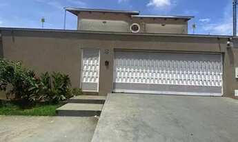 Imagem: Casa de Rua - Casa 5 quartos, sendo 3 suítes