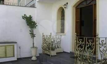 Imagem 4: Sobrado à venda com 250 m² e 3 suítes, localizado no bairro Jardim São Paulo