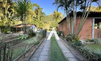 Imagem 2: Casa com 4 dormitórios à venda, 218 m² por R$ 950.000,00 - Fazenda Boa Fé - Teresópolis/RJ