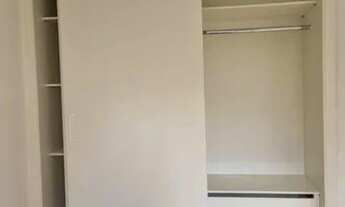 Imagem 6: Apto todo reformado sendo 2:dorm uma suíte, lavabo ,armários novos ,excelente local a 3 qu