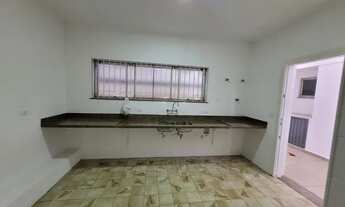 Imagem 7: Sobrado para aluguel possui 330 metros quadrados com 4 quartos em Planalto Paulista - São