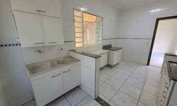 Imagem 7: Excelente casa para aluguel no Bairro Jardim das Palmeiras em Uberlândia - MG