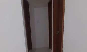 Imagem 2: Alugo apto com 2 quartos